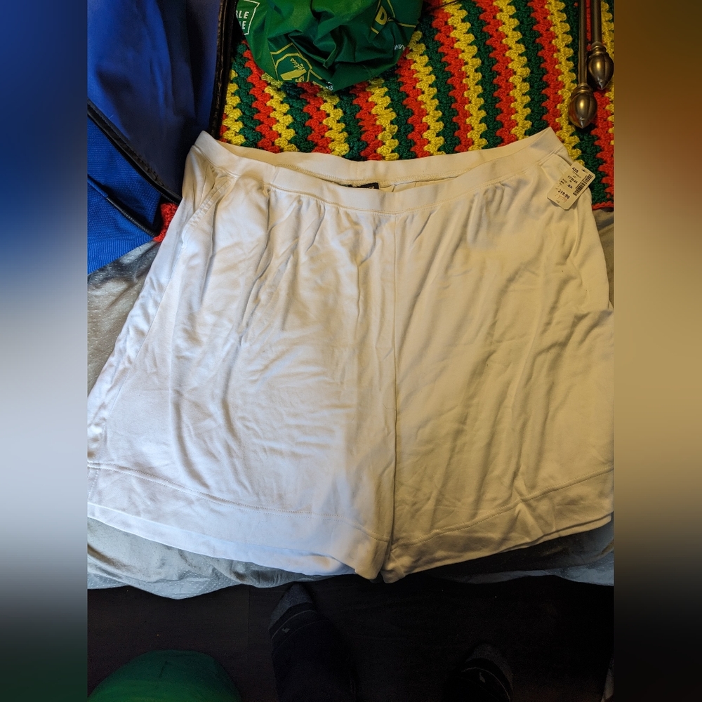 5X NWT White Shorts With Pockets NEW Penningtons 5X Plus Size 100% Cotton